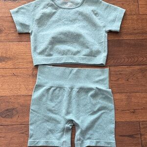Green Athletic Crop Top and Shorts Set NWT